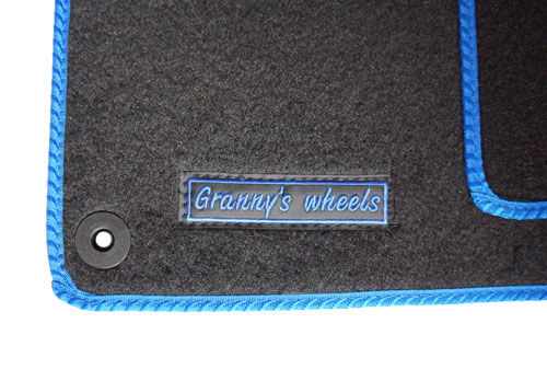 Granny's Wheels - Blue Embroidery
